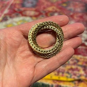 Vintage Brooch Pin Spiral Circle